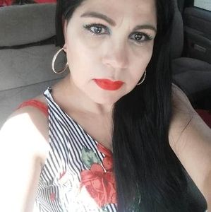 Meet your Posher, Isabel